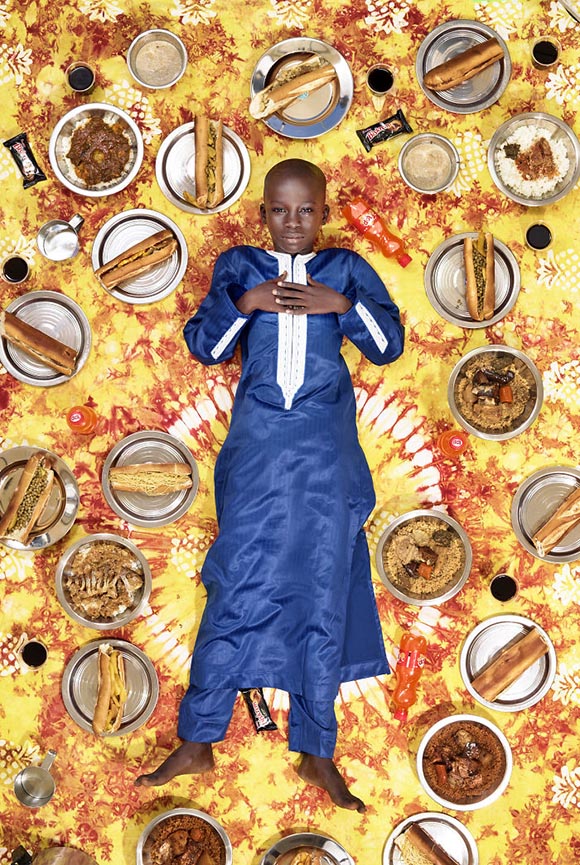 25 Παιδιά απ’ όλον τον κόσμο φωτογραφίζονται με τα φαγητά που τρώνε