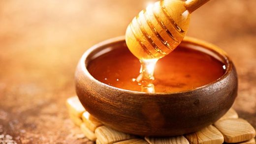 7 πρακτικοί τρόποι για να ξεχωρίσουμε το νοθευμένο μέλι