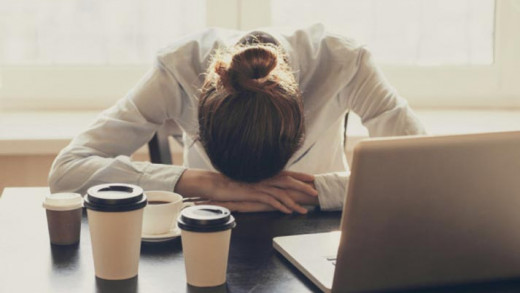 Δέκα πιθανοί λόγοι υγείας που νιώθετε συχνά κούραση όλη την ημέρα