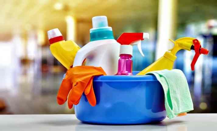 Καθαριστικά για το σπίτι: πόσο επικίνδυνα είναι και τι χρειάζεται να προσέξετε;