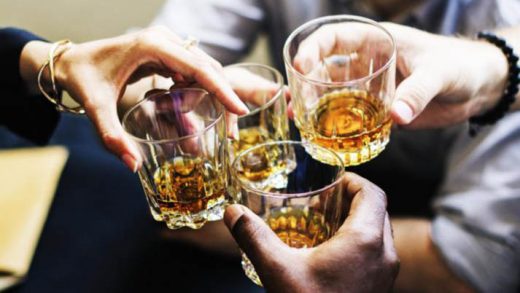 Πόσο αλκοόλ καταναλώνουν οι χώρες ανά τον κόσμο;