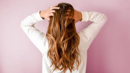 Tips για περιποιημένα μαλλιά χωρίς εργαλεία styling
