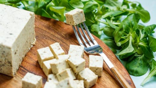 Vegan τυριά: Πώς να διαλέξετε τα καλύτερα