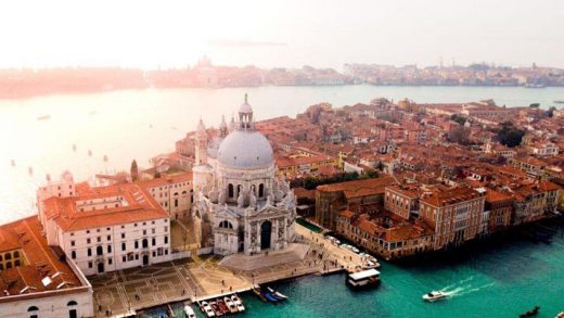 Βενετία: Το επίσημο τέλος των κρουαζιερόπλοιων από την ιστορική πόλη